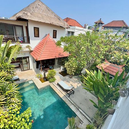 Dream Villa Carissa Seminyak Centre Exteriör bild