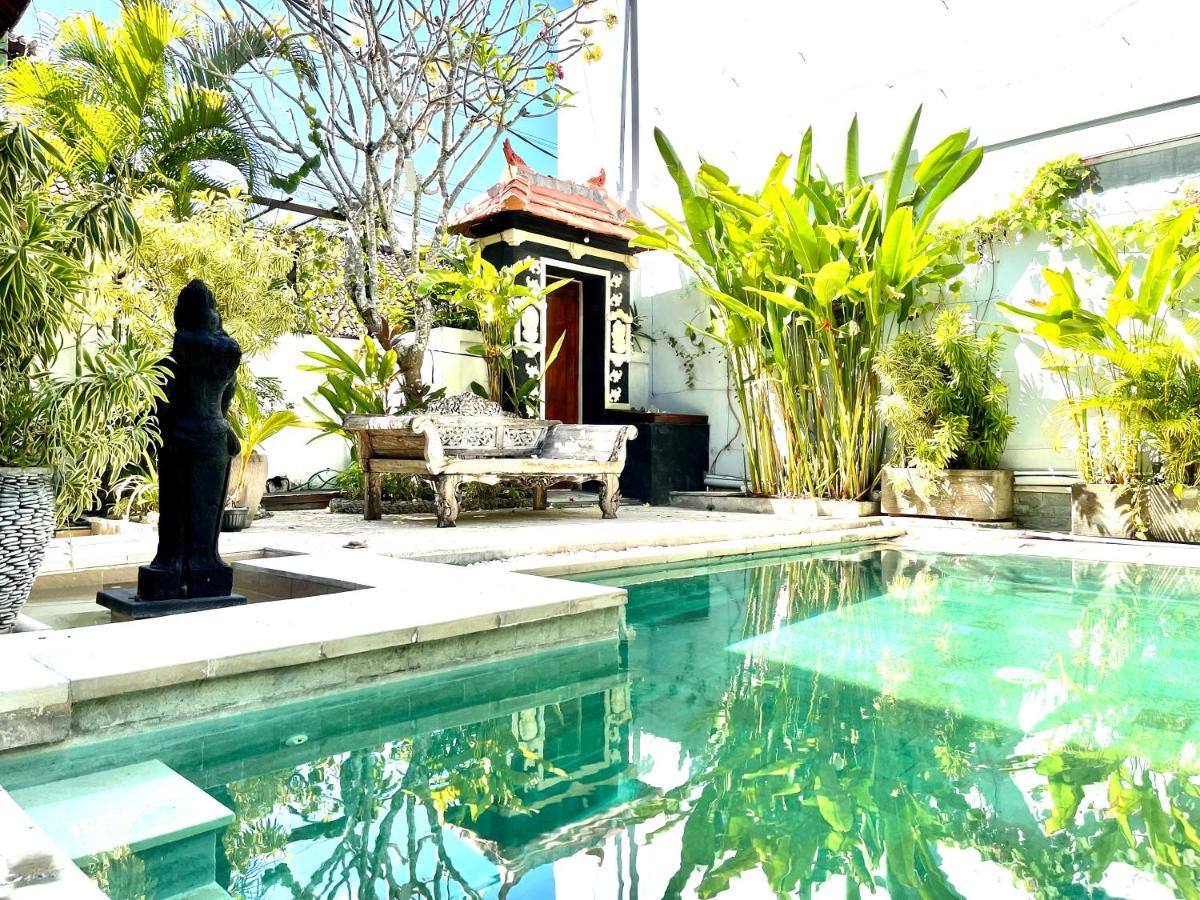 Dream Villa Carissa Seminyak Centre Exteriör bild