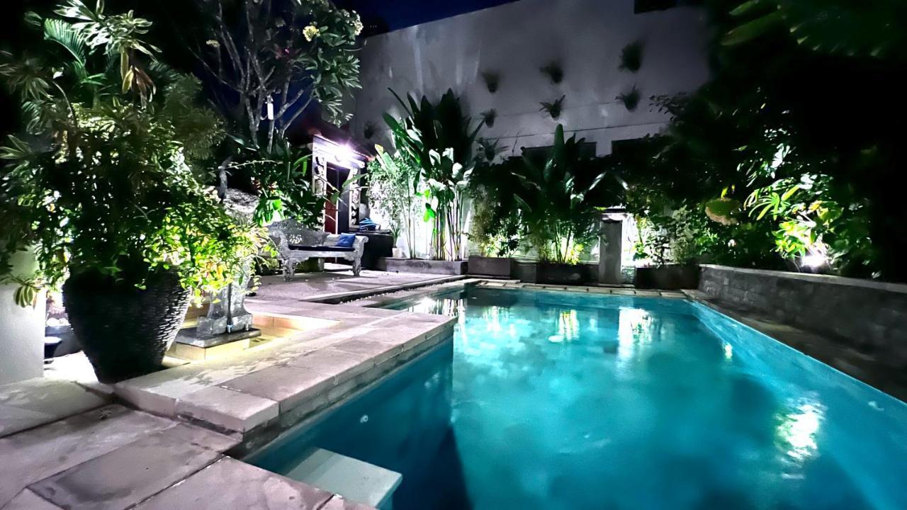 Dream Villa Carissa Seminyak Centre Exteriör bild